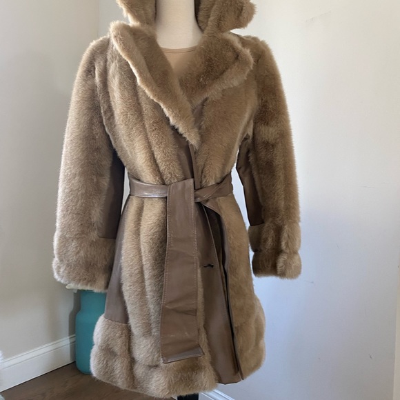 Kramer New Haven Tan Fur Leather Coat Size Medium - Picture 4 of 16
